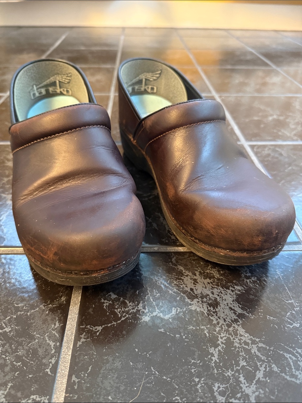 Dansko XP 2.0 Dark Brown Leather Clogs 41